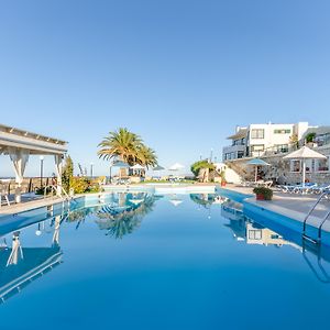 Pela Mare Hotel